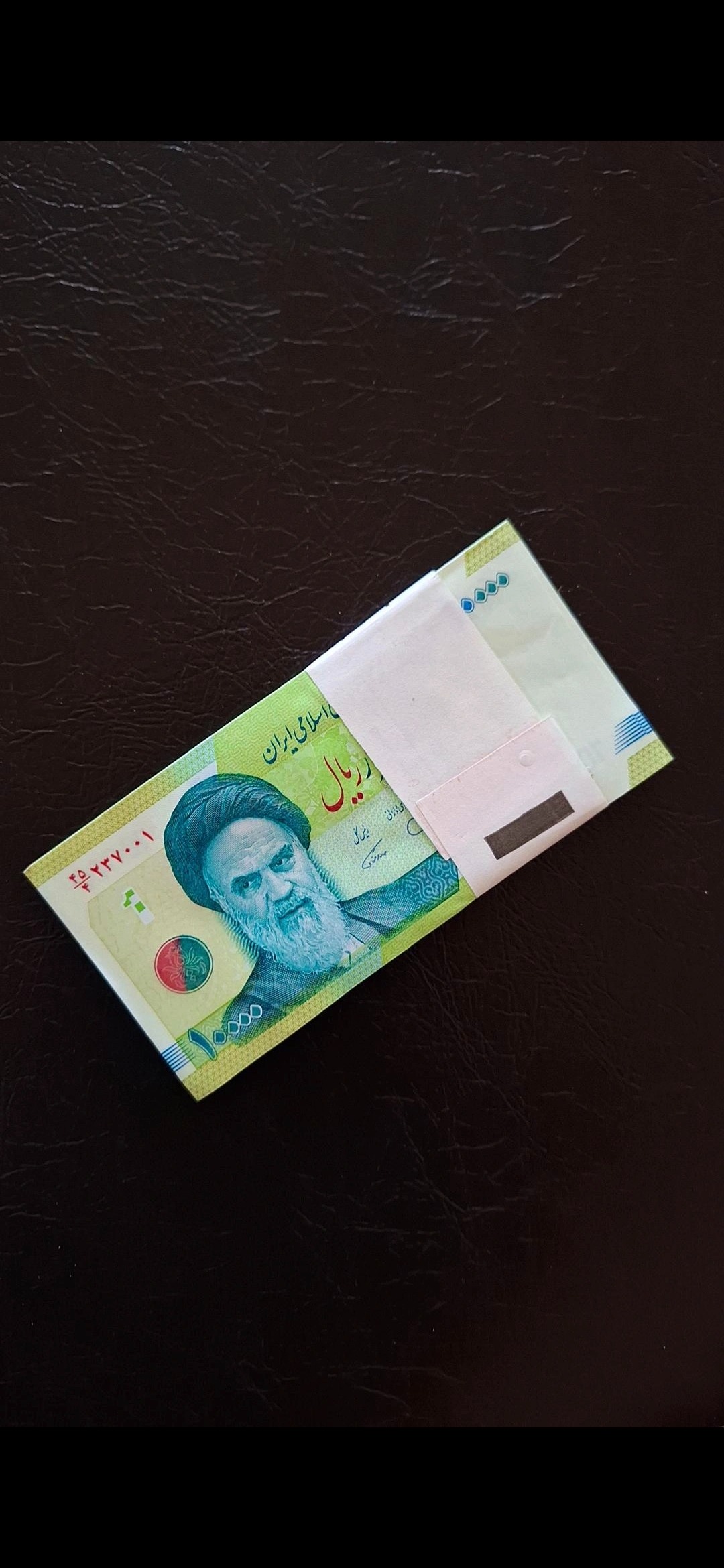 بسته اسکناس ده هزار ریالی دژپسند همتی بانکی