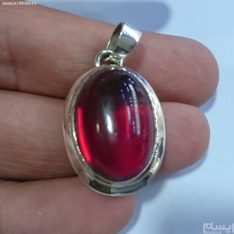 گردنبندیاقوت