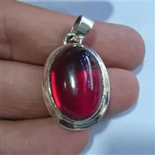 گردنبندیاقوت