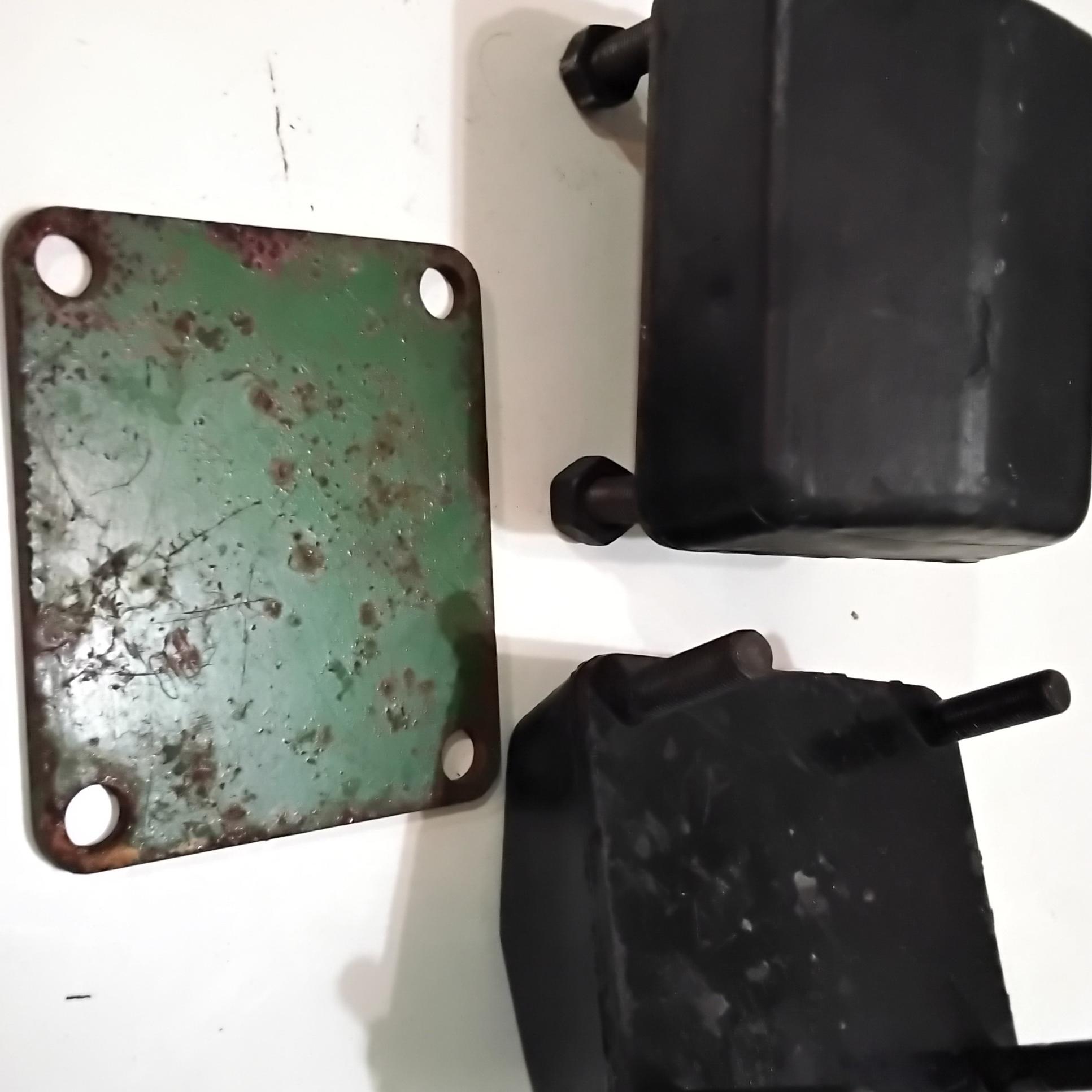 ضربه گیر کله قندی کمک فنر کامیون