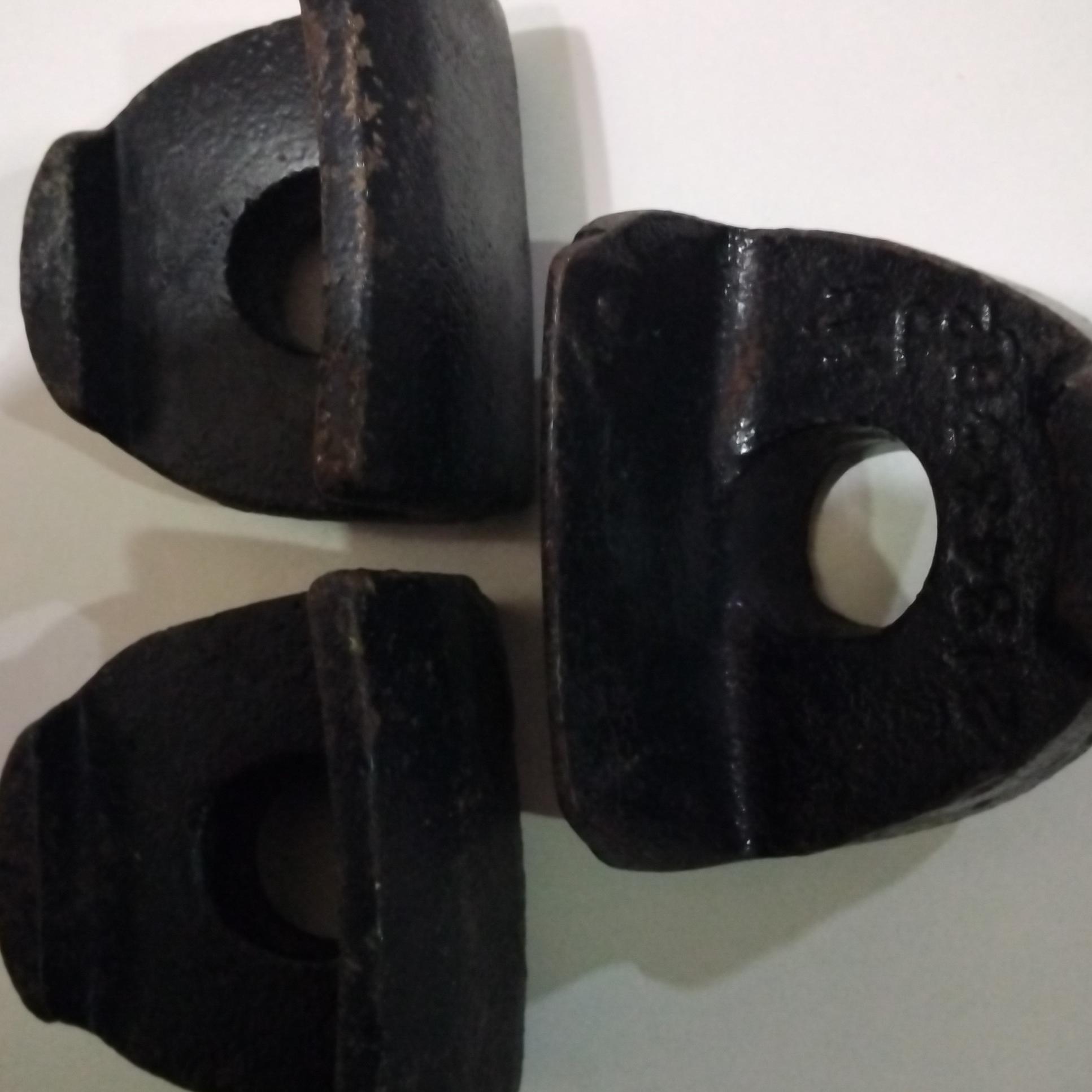 قامه بست چرخ کامیون ولوو3عددی