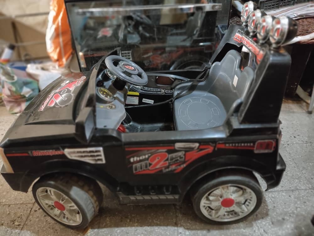 ماشین شارژی و سه چرخه