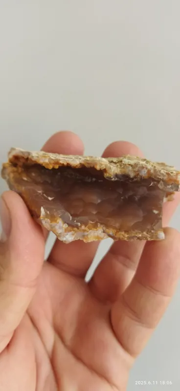 عقیق تاولی خوشرنگ و آبدا