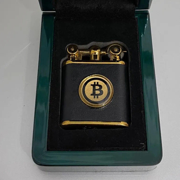 فندک با طرح Bitcoin (طلای 18 عیار )