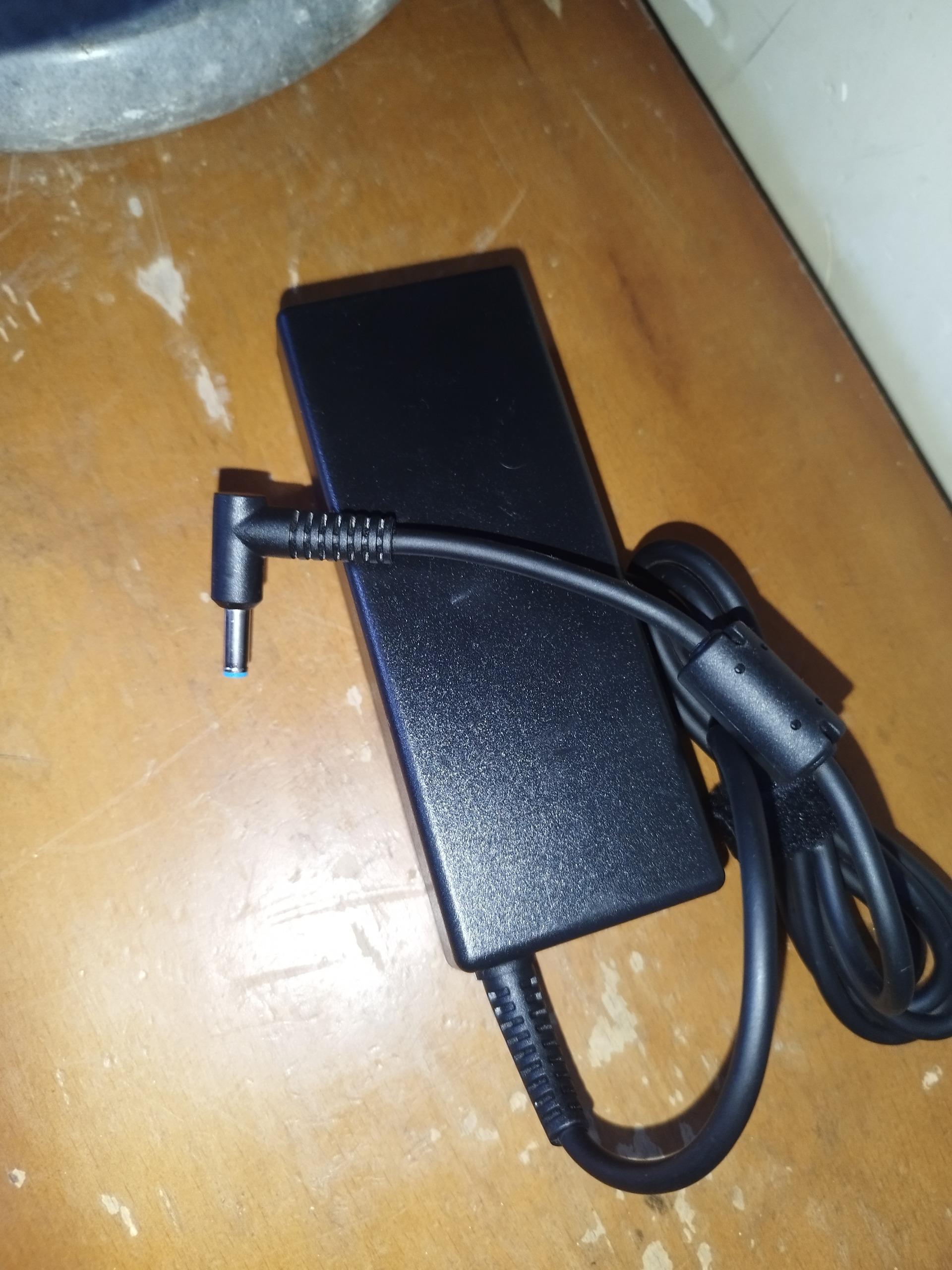 شارژر 19.5 ولت 4.62 مدلHP