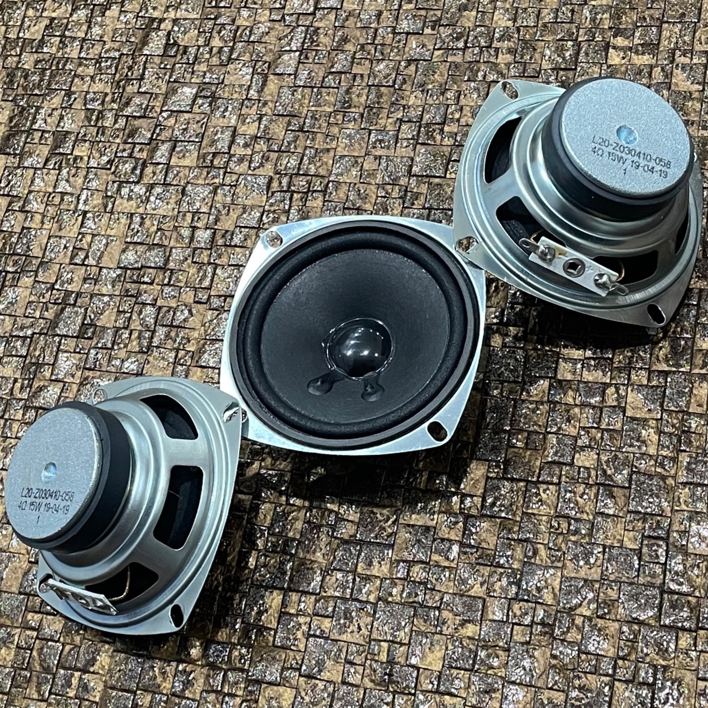 میدرنج اورجینال تیتانTITAN MIDRANGE