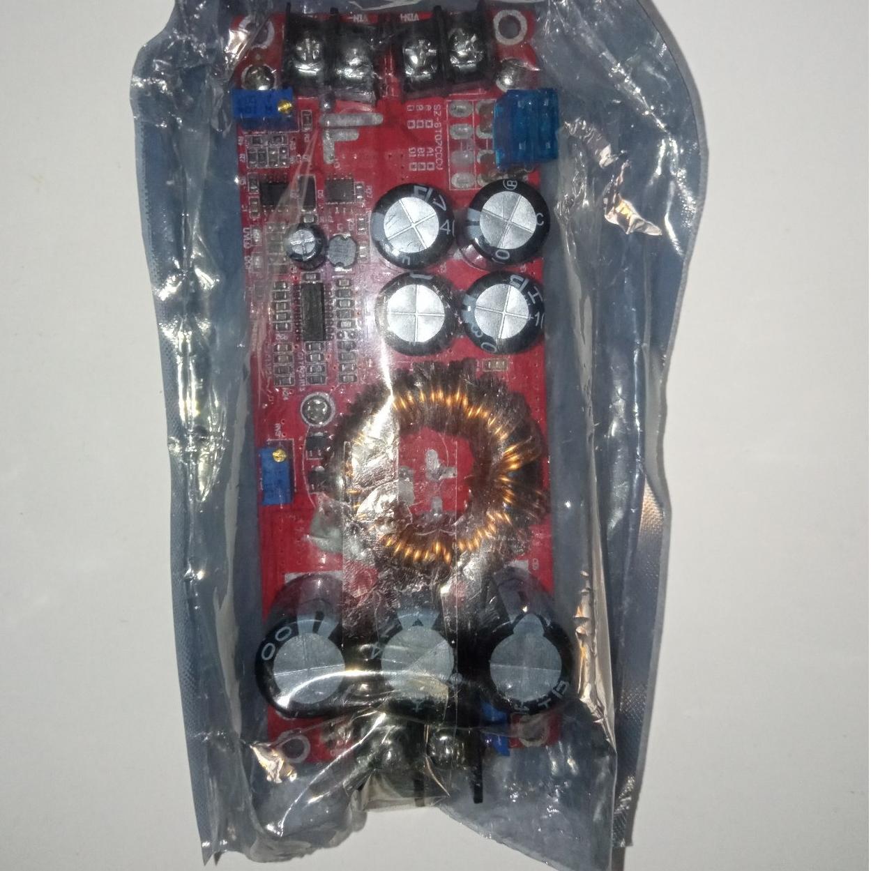 افزاینده ولتاژ مناسب آمپلی و led