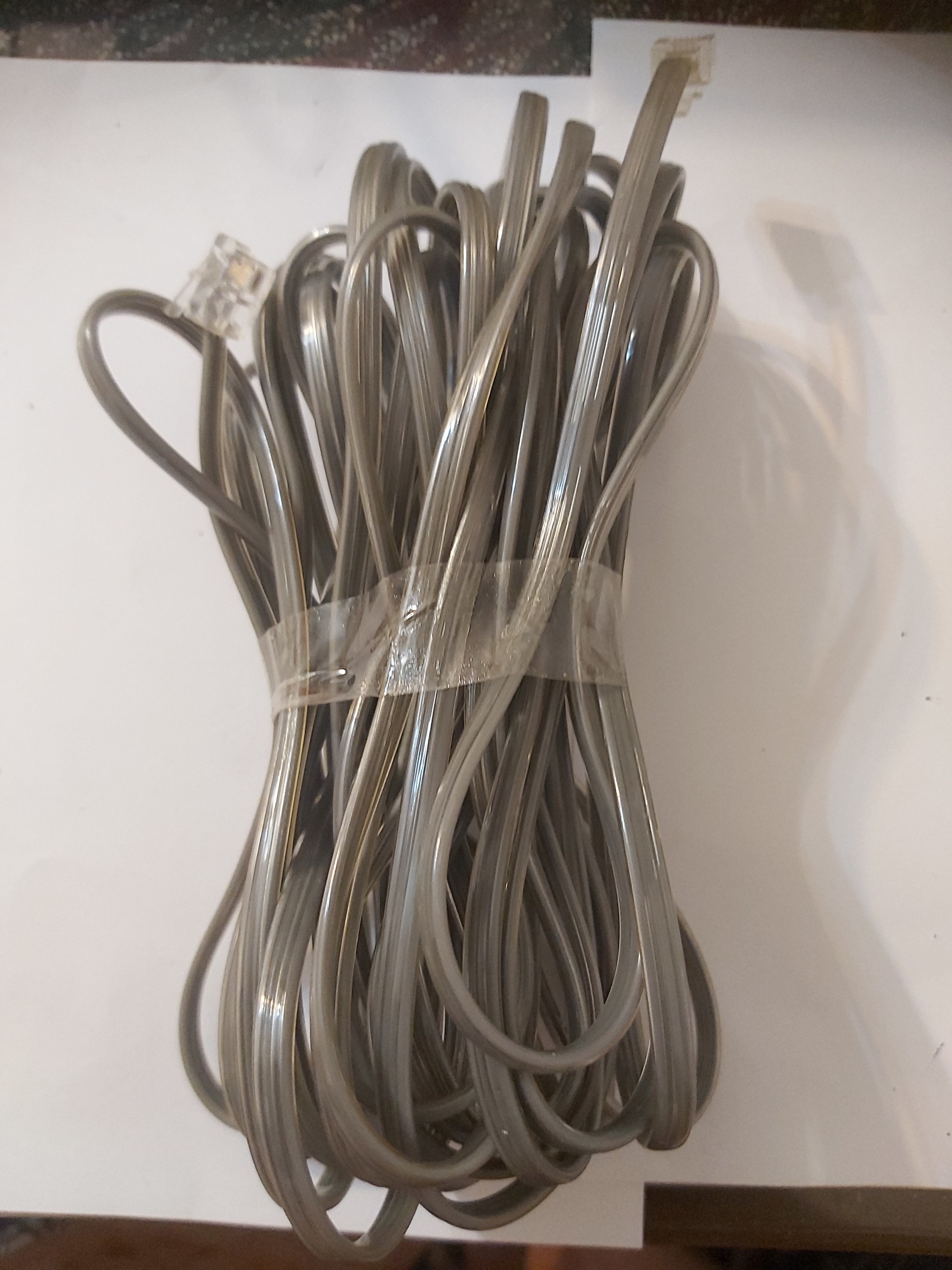 کابل تلفن حدود 3 متری در حد نو