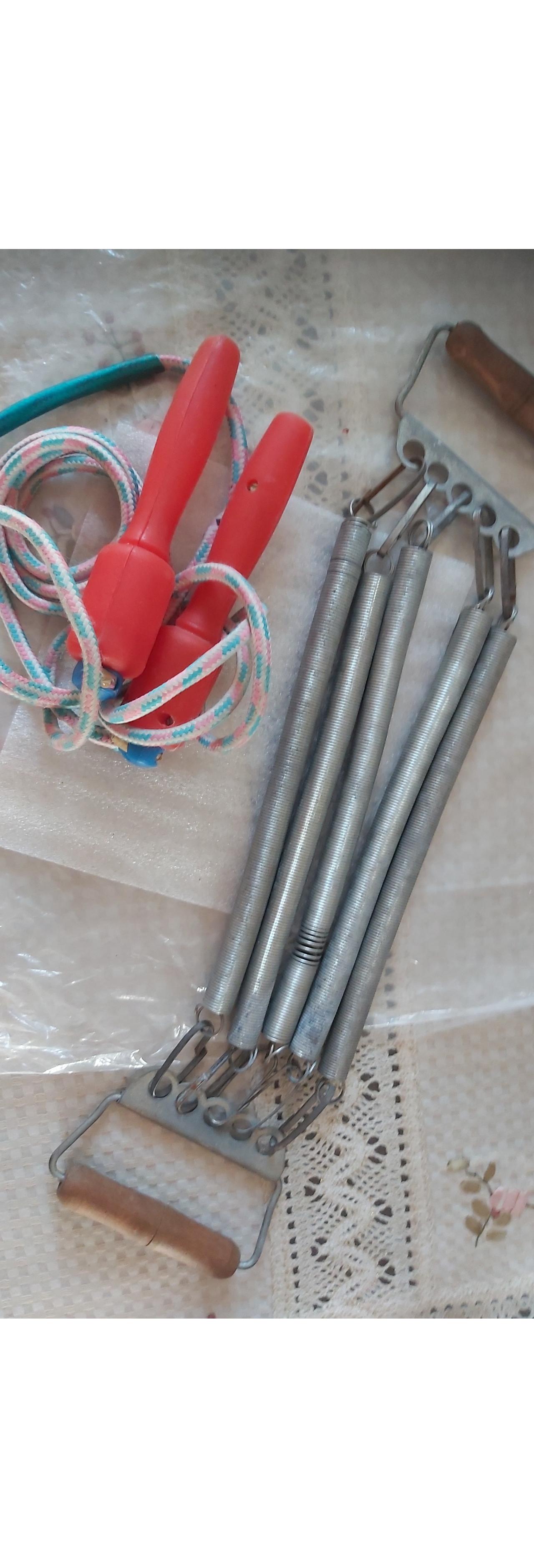 2 عدد لوازم ورزشی