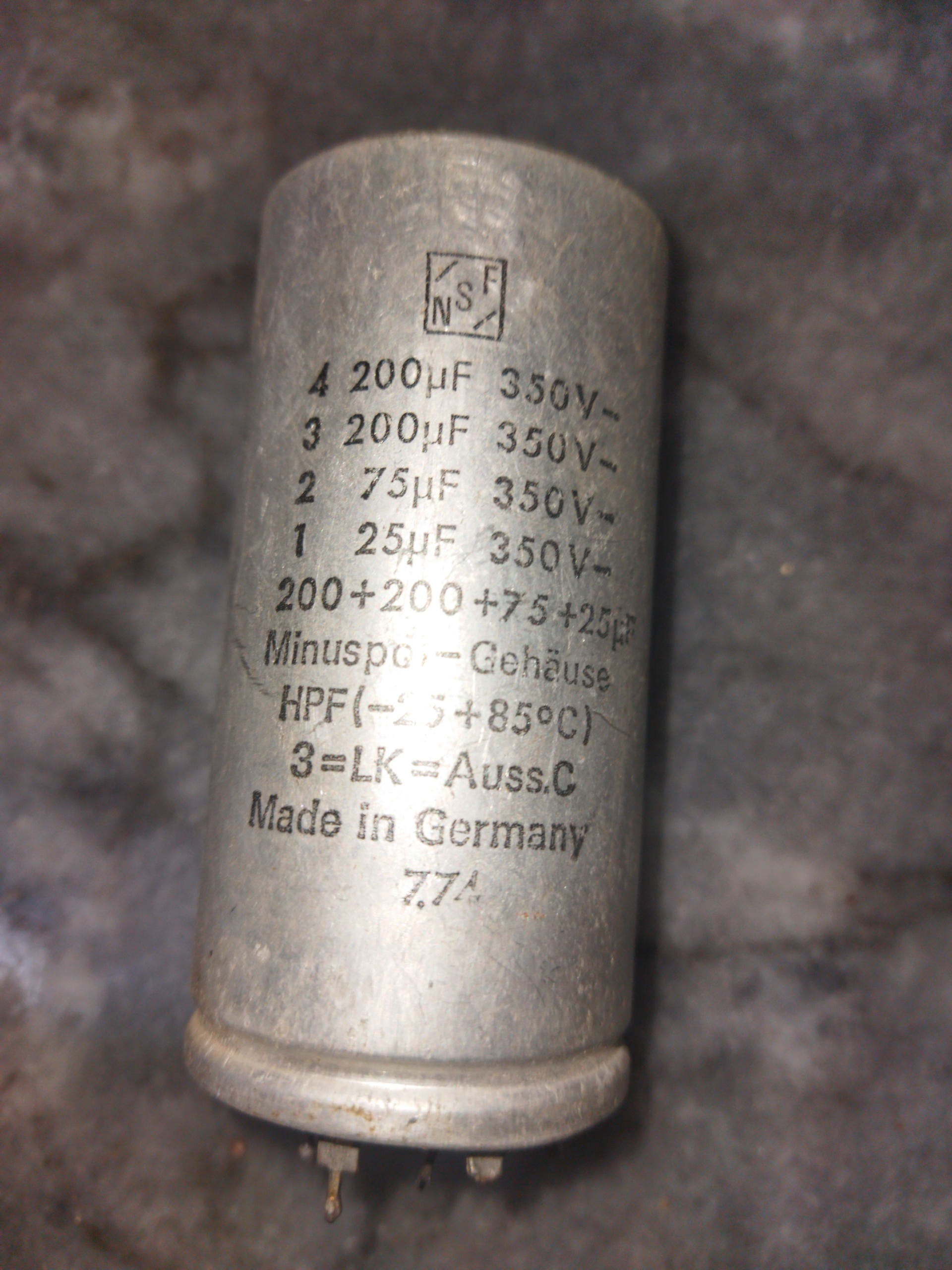 مولتی خازن المانی