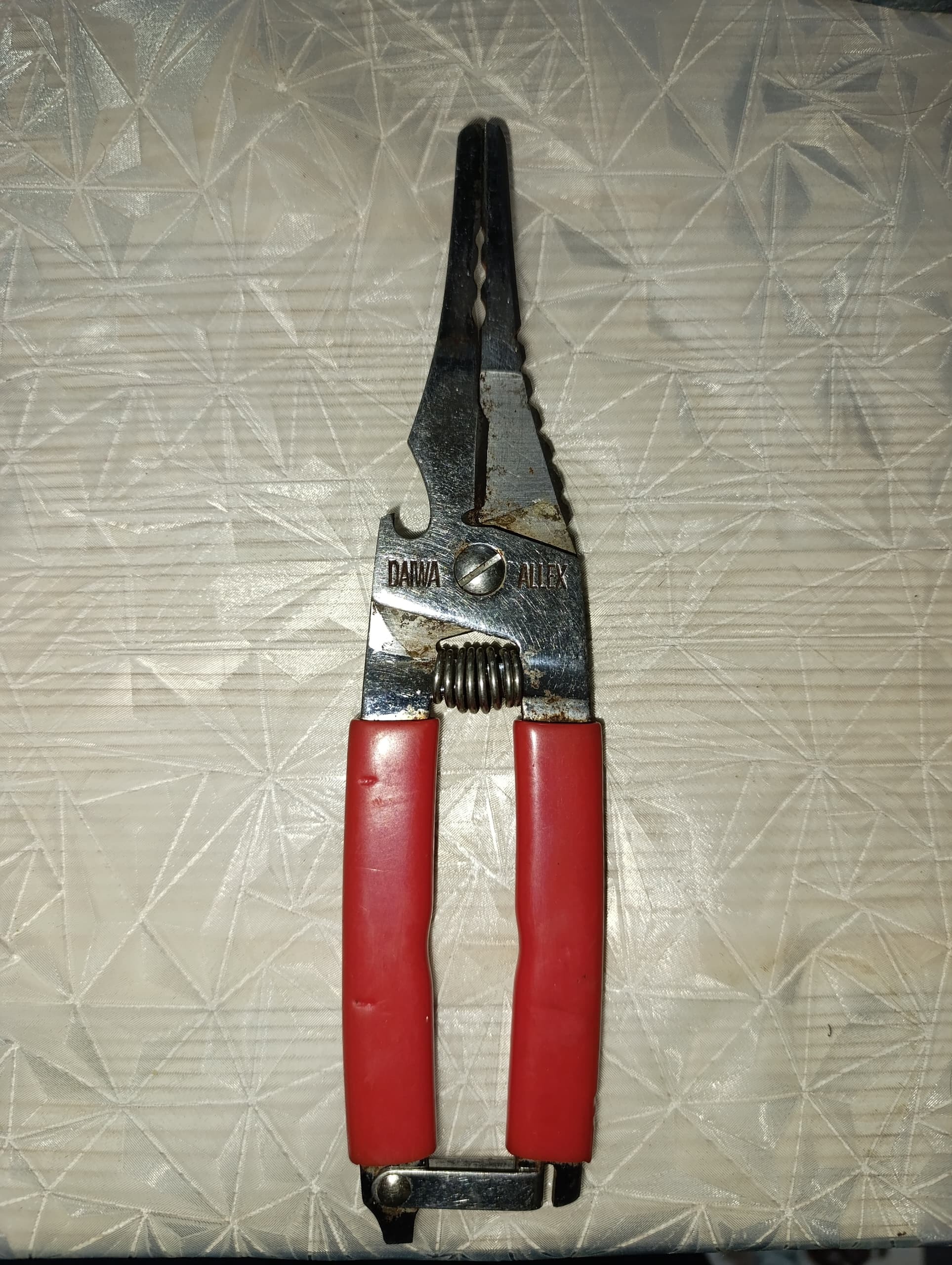 انبر دست هفت کاره ماهیگیری