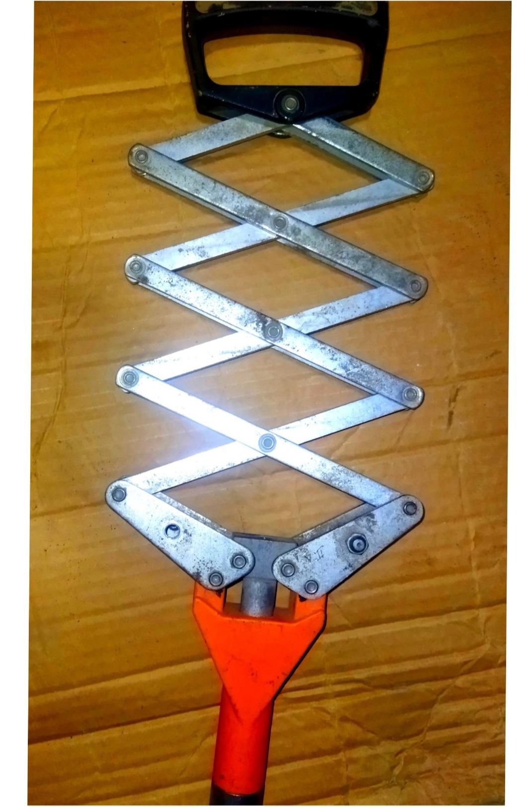 دستگاه پرچ آکاردئونی