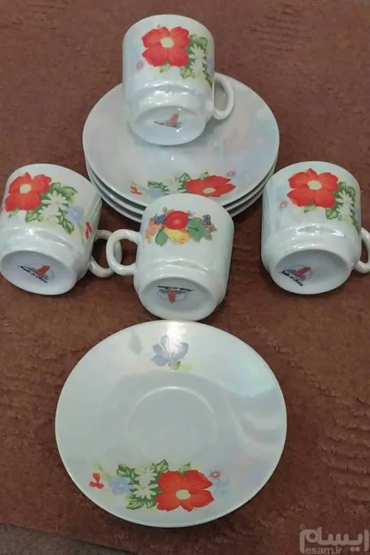 فنجان و نعلبکی چینی