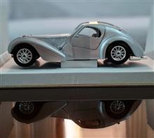 BUGATTI