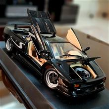 LAMBORGHINI