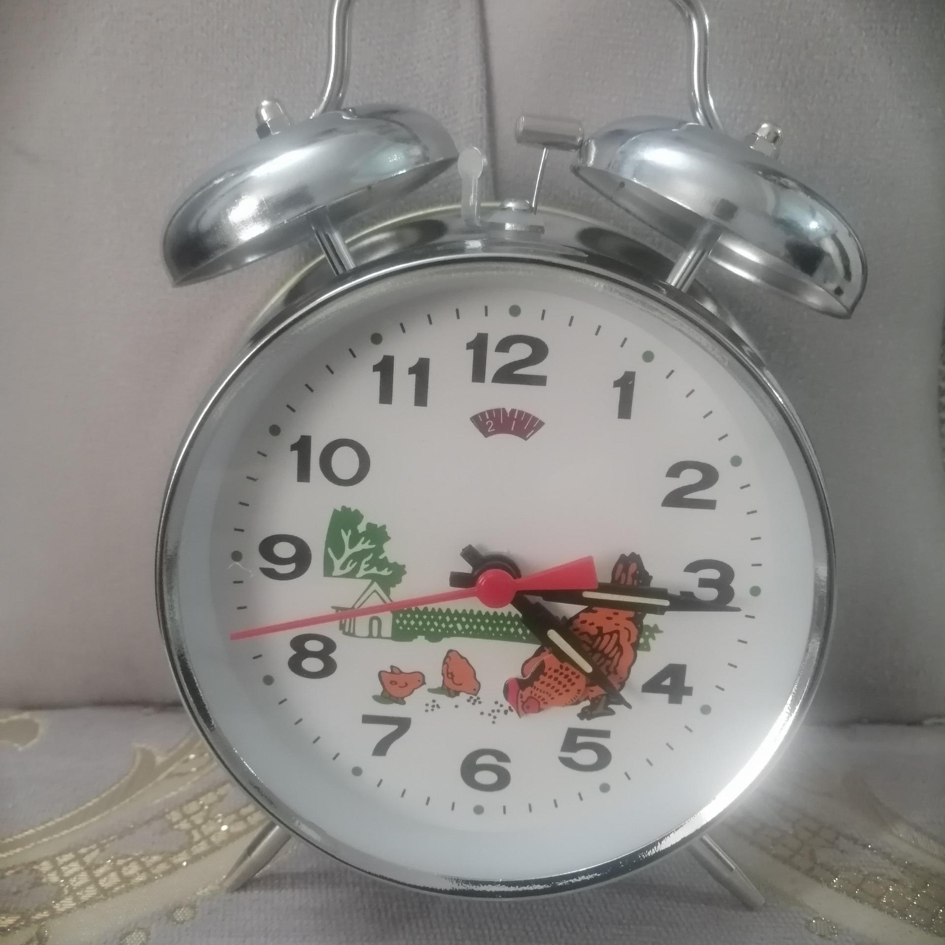 ساعت رومیزی شماطه دار زنگدار