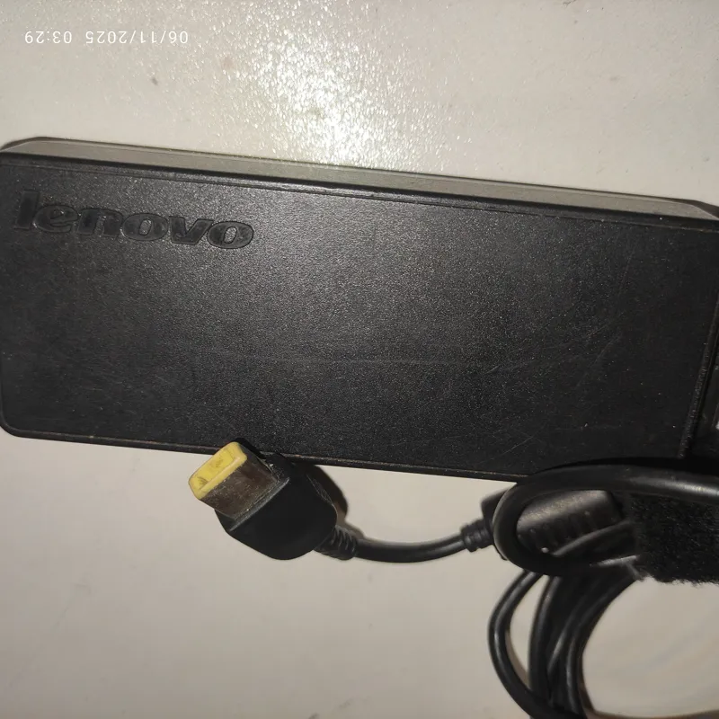 شارژر تاپ لنوو فابریک و اصلی (داخل کارتنی ) 8509