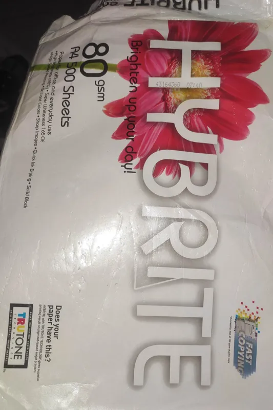 کاغذ رنگی هایبرایت اصل اندونزی 218 برگ توضیح دارد