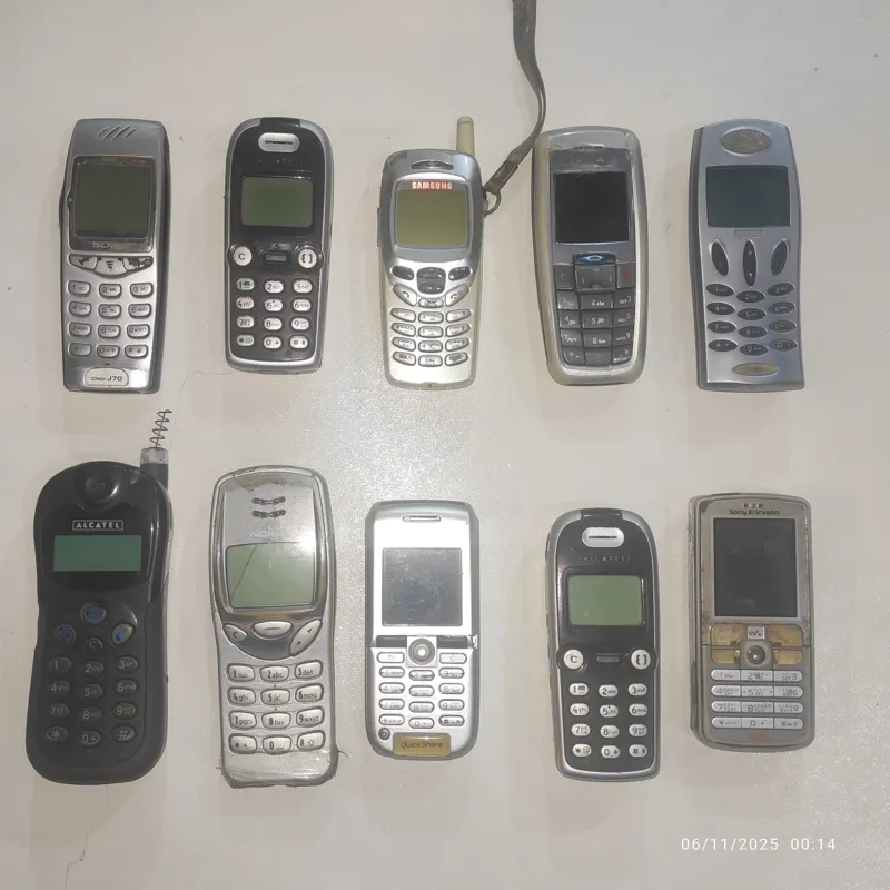 ده عدد گوشی موبایل قدیمی اصلی