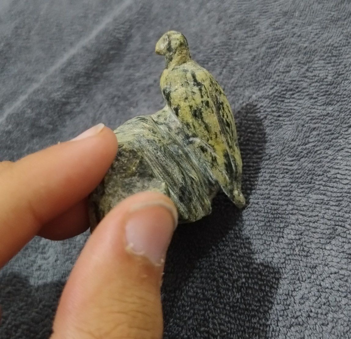 مجسمه یشم پرنده زیبا و خاص
