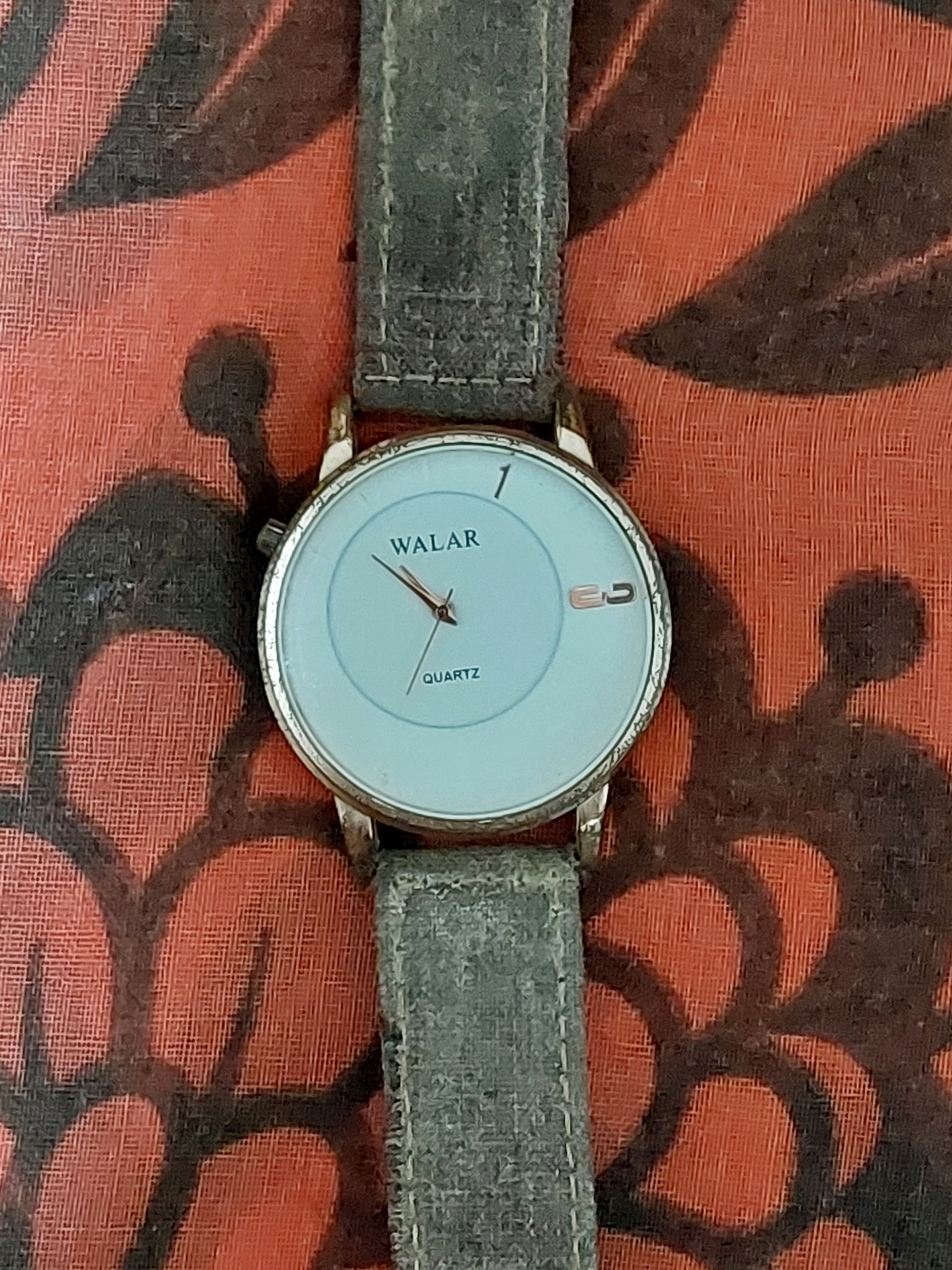 ساعت مچی والار