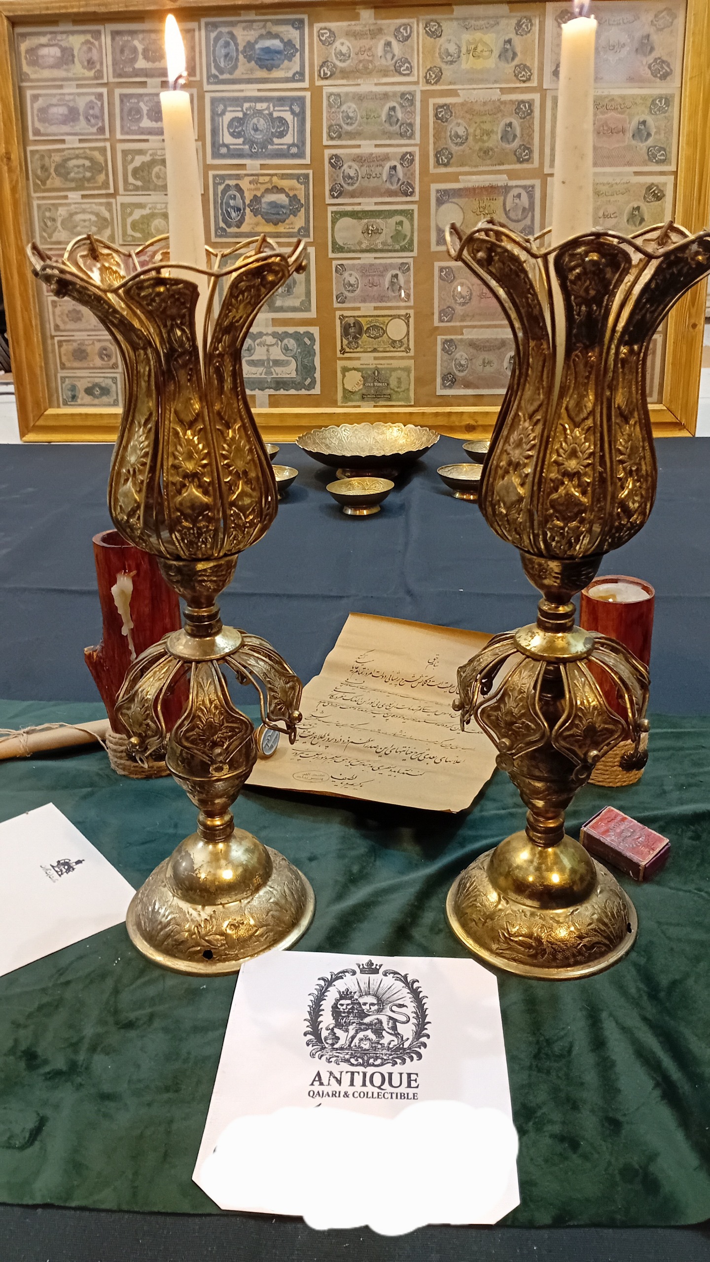 شمعدان یا لاله برنزی