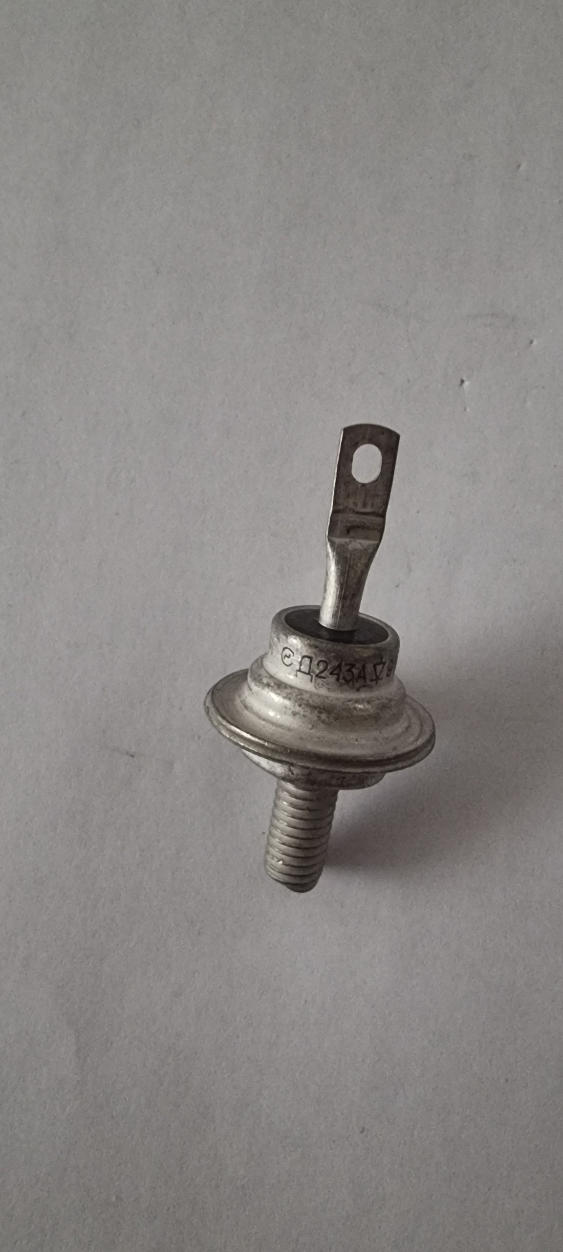 دیود پیچی (صنعتی)D243A (Д243A)