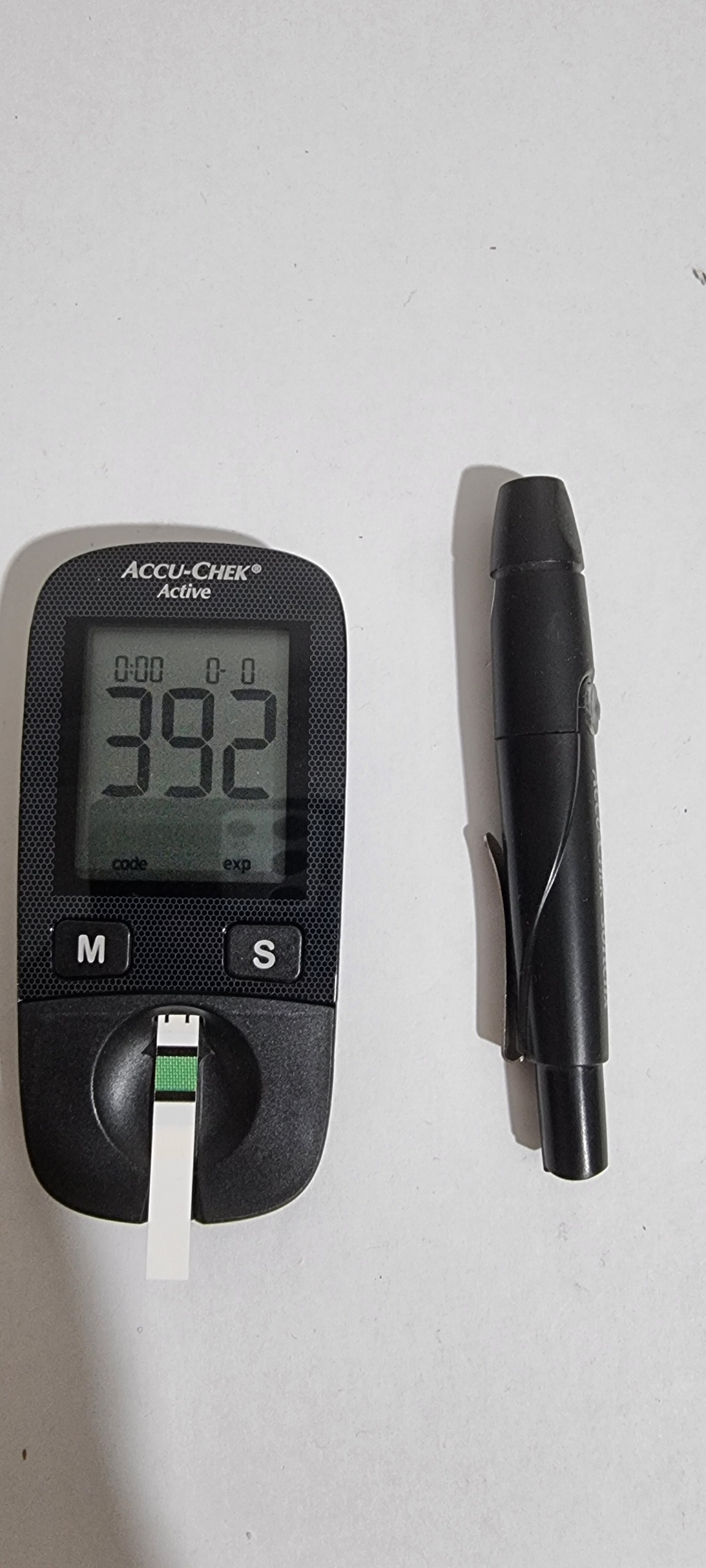 دستگاه قند خون آکیواچک accu chek توضیحات مهم