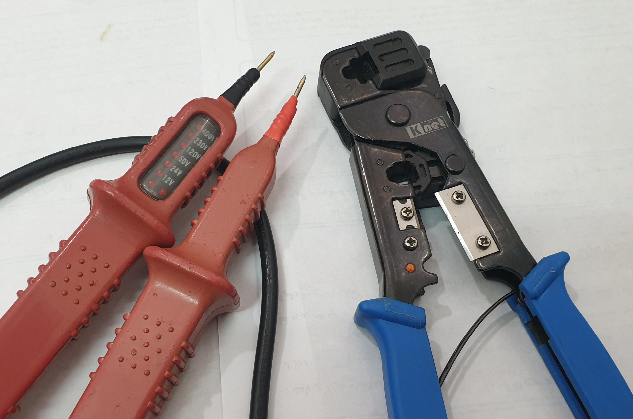 تستر برق و دستگاه شبکه