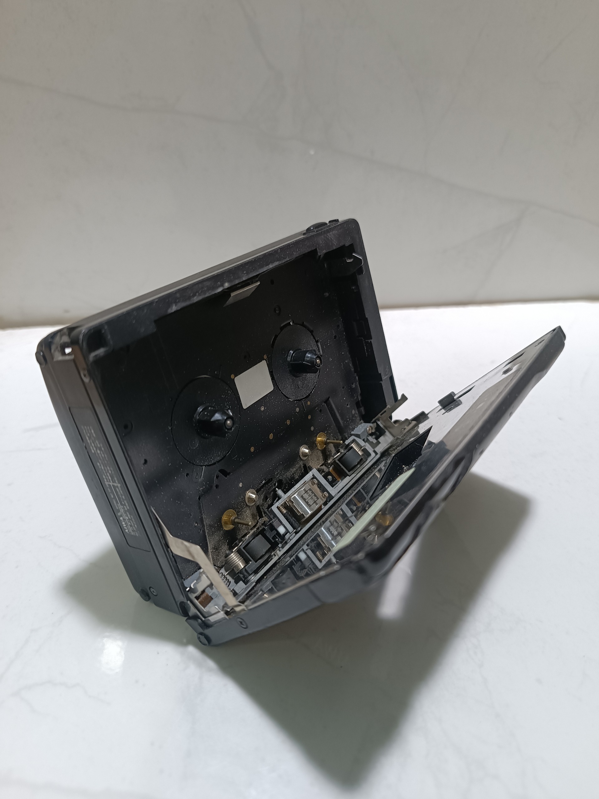 واکمن کلکسیونی و خاص AIWA TP-38