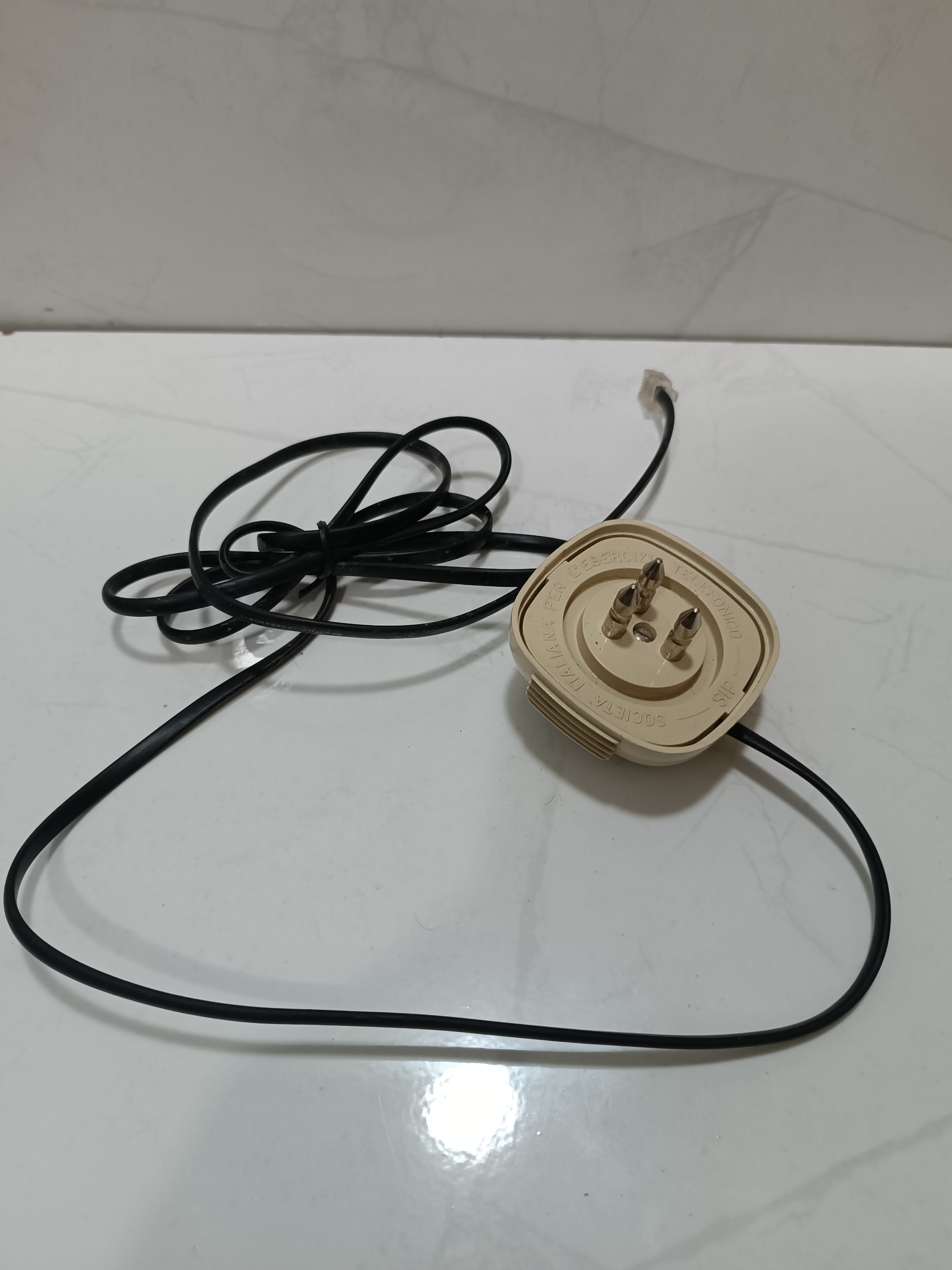 کابل تلفن ایتالیا عتیقه و کمیاب تک