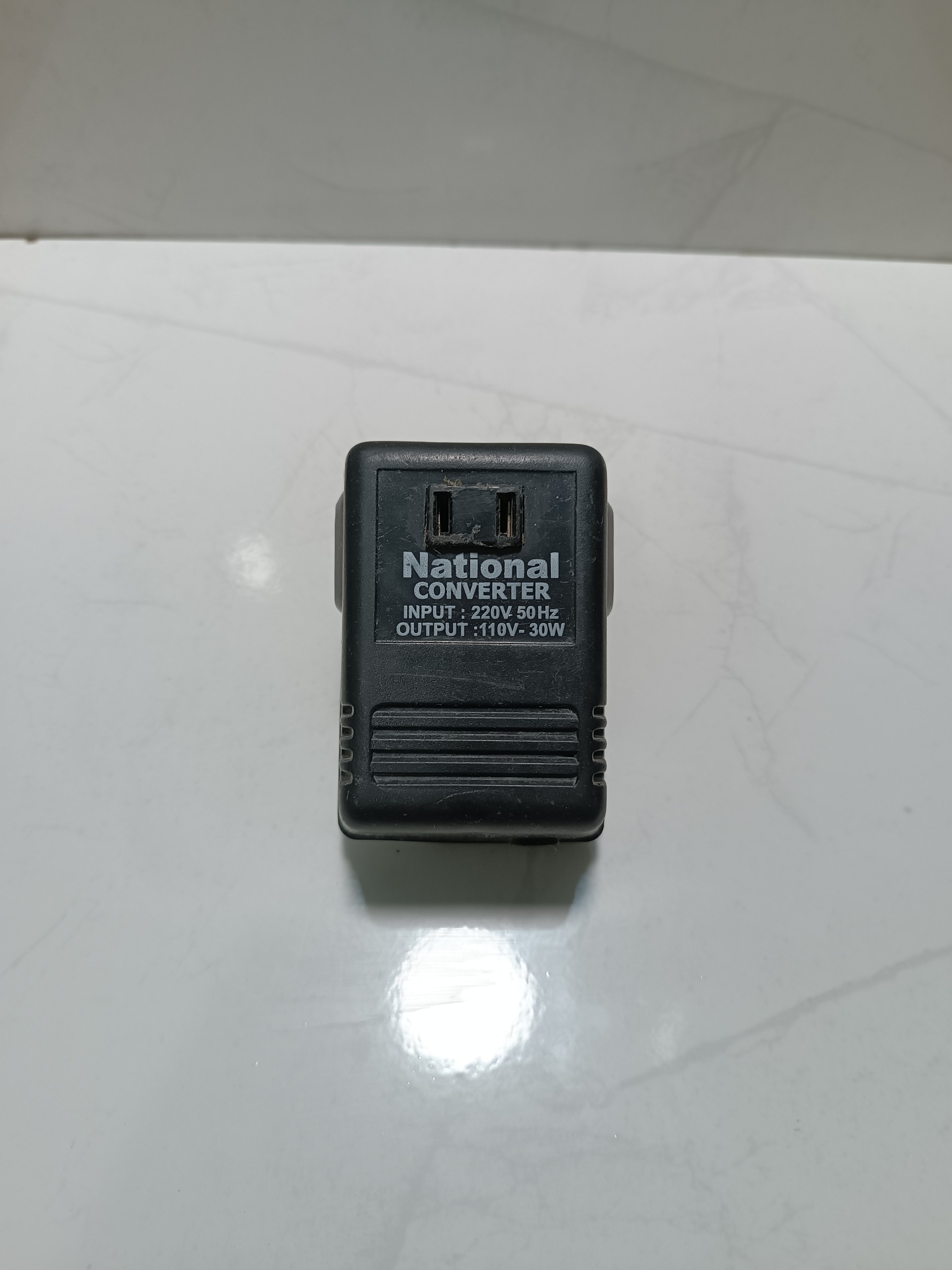 آداپتور ناسیونال تبدیل 220 به 110 سی وات