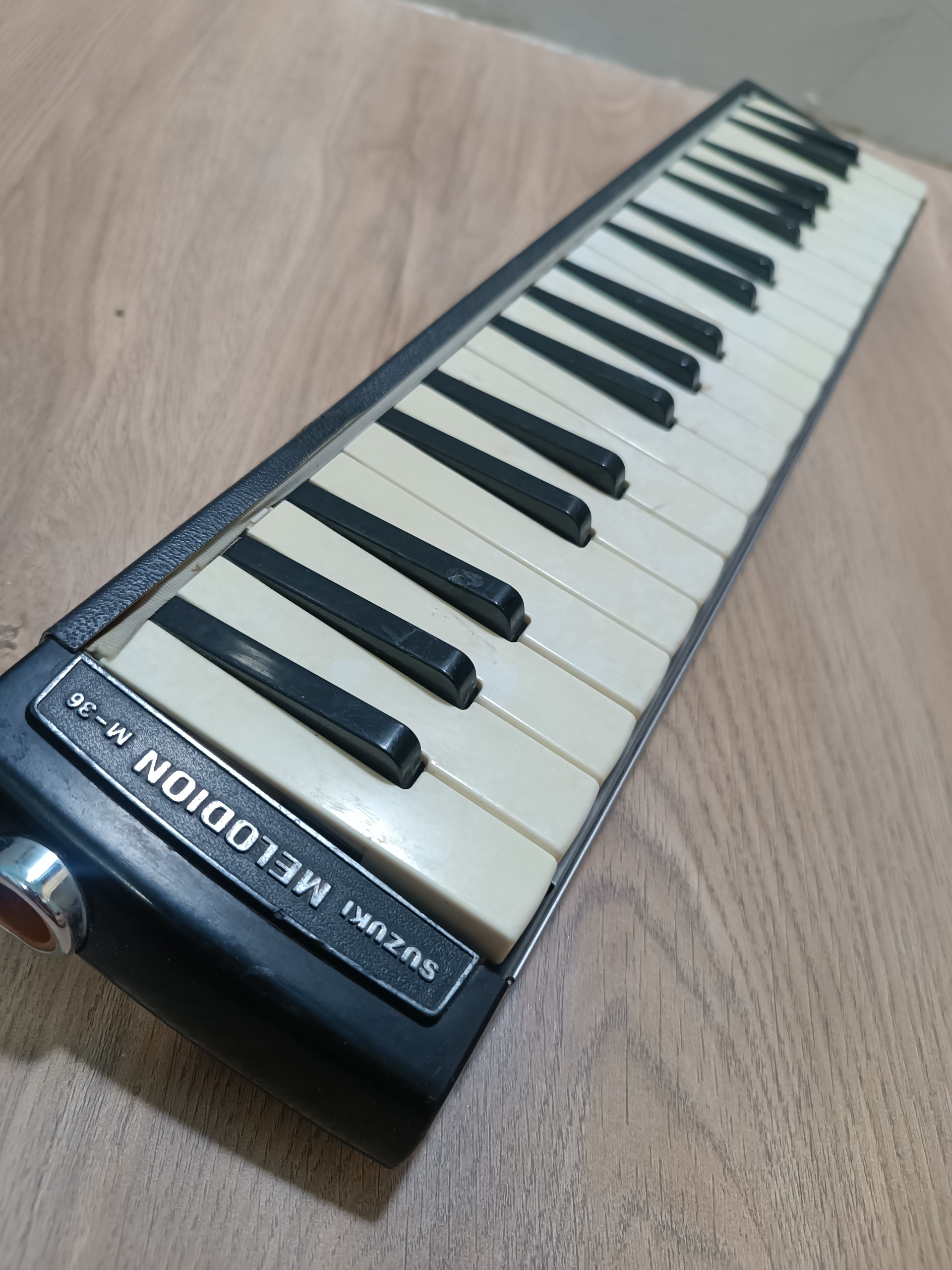 ملودیکا(ملودیون)سوزوکی m-36 آنتیک