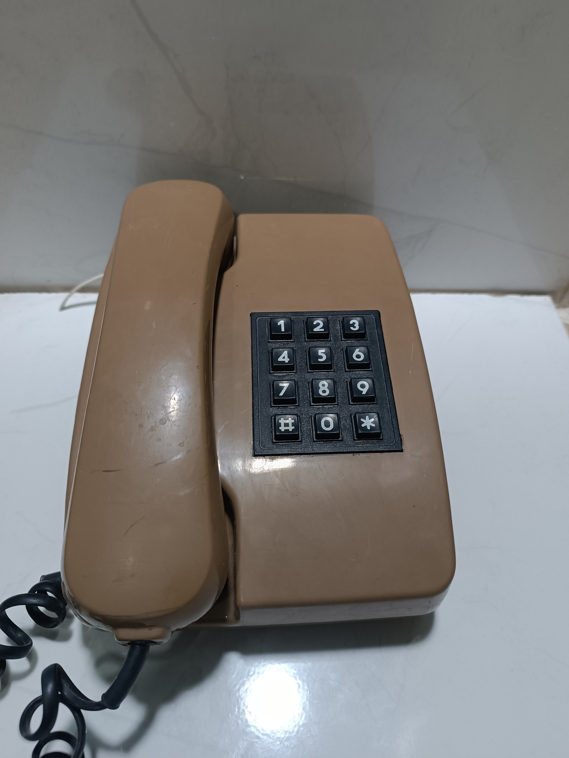 تلفن قدیمی نوستالژی