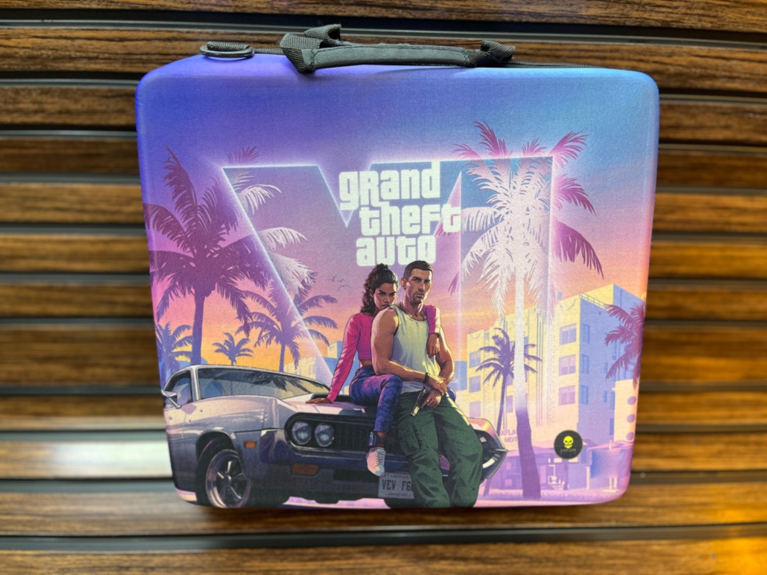 کیف کنسول PS4 طرح GTA VI