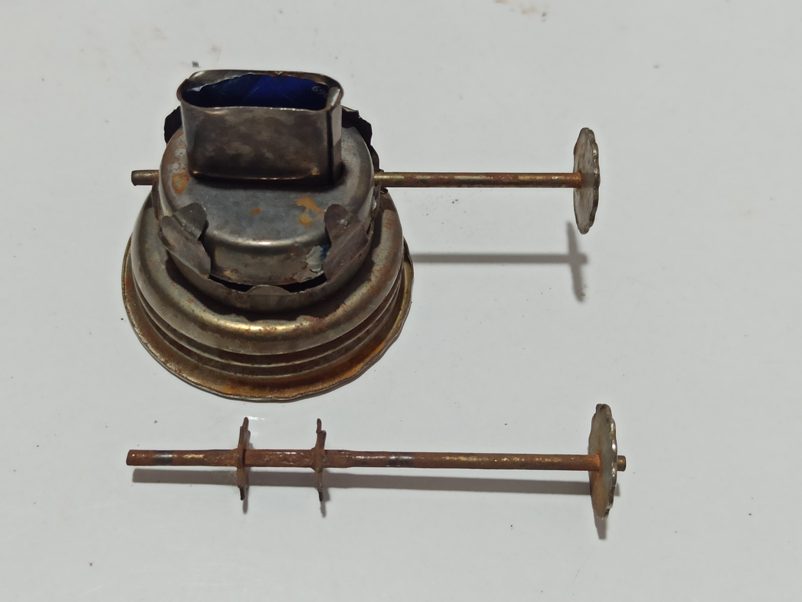 لوازم چراغ قدیمی