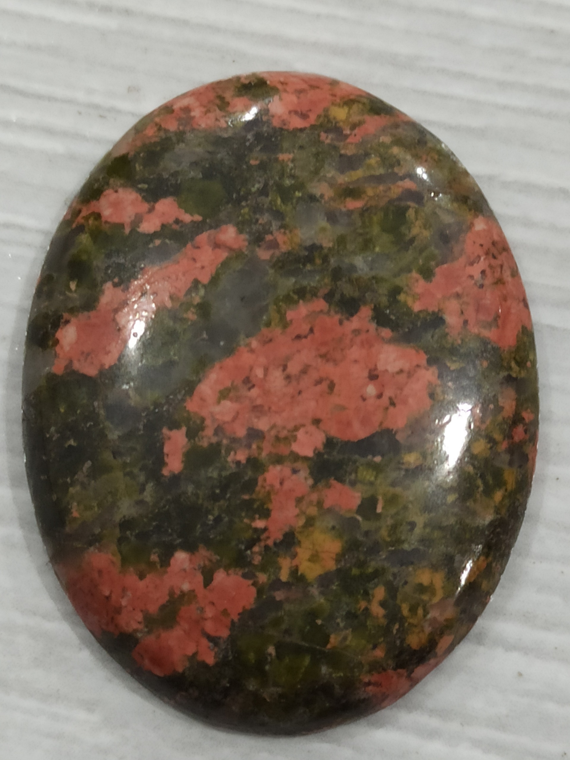 نگین سنگ اوناکیت سنگ پرخواص در توضیحات