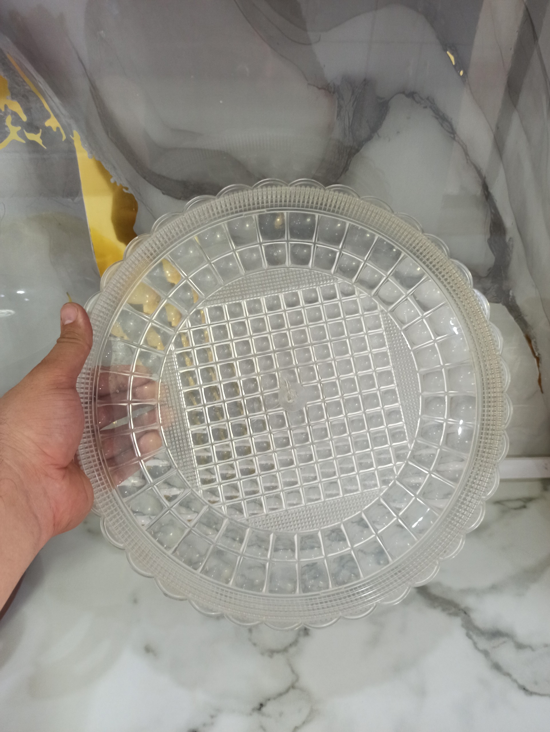 سینی پلاستیکی خشکه قدیمی