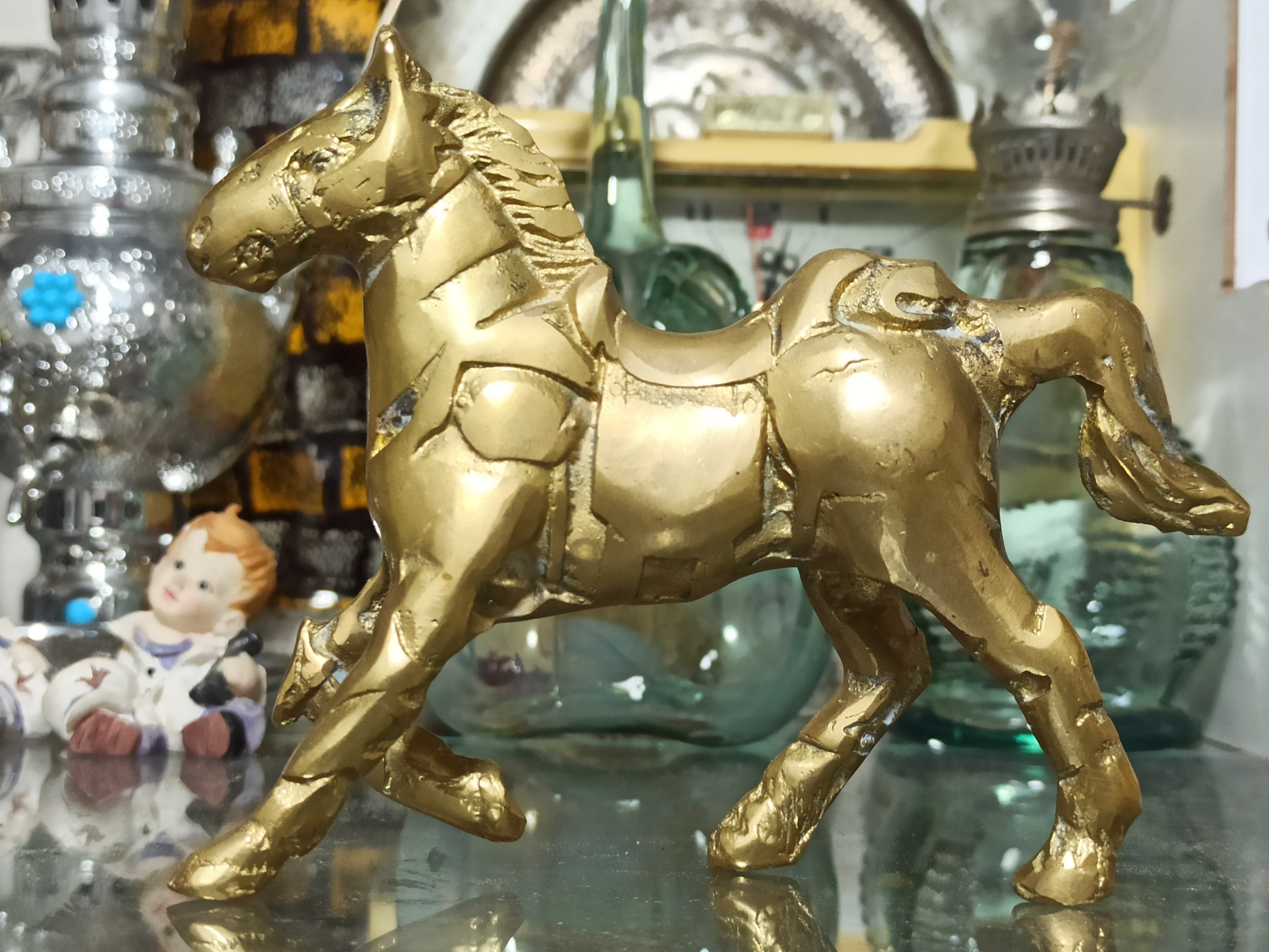 مجسمه برنزی اسب مطابق تصاویر