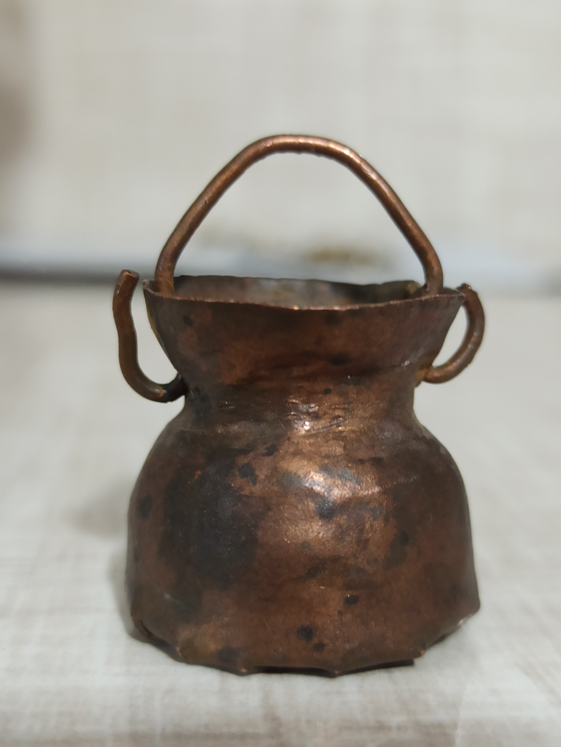 سطل شیردوشی مسی کوچک دستساز قدیمی نوستالژی