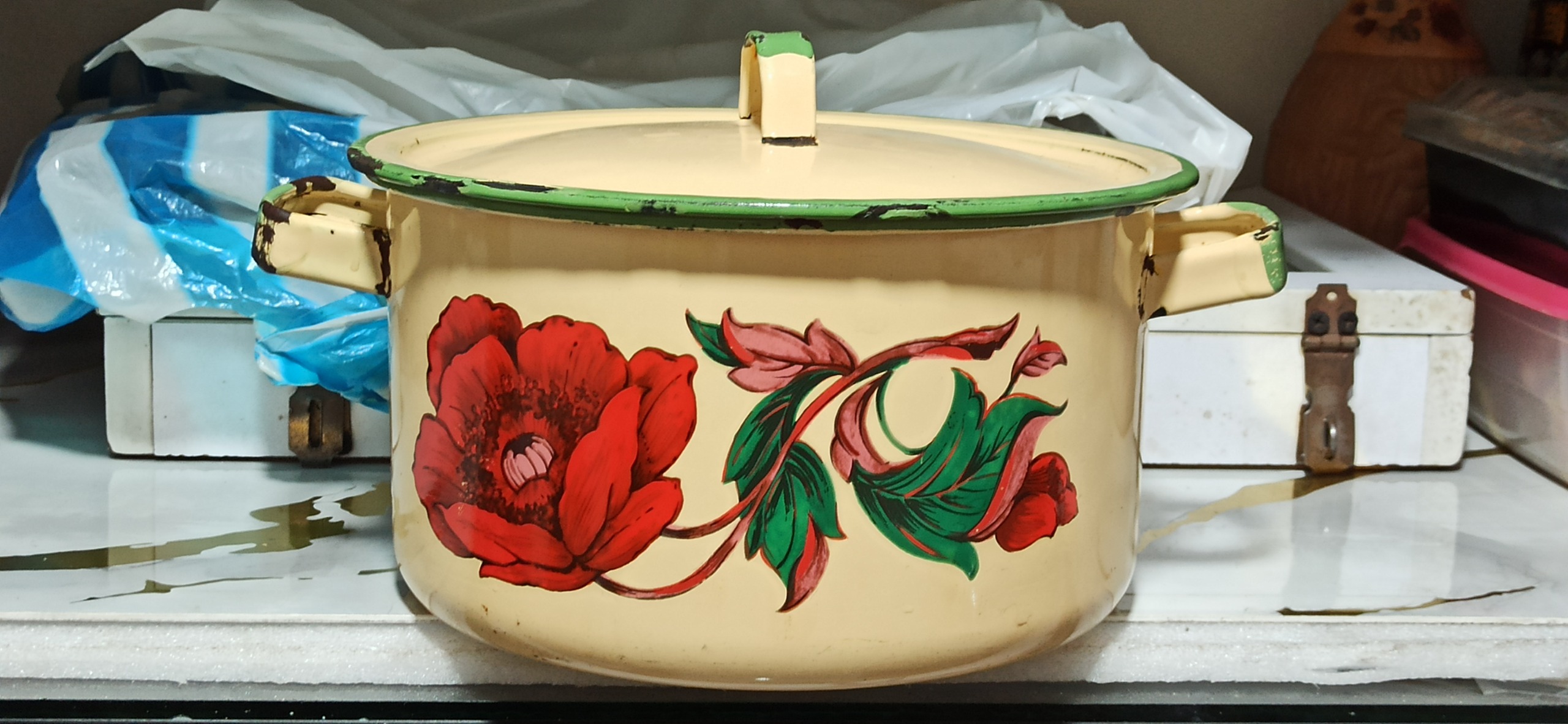 قابلمه جینگو قدیمی مطابق تصاویر از تمام جهات