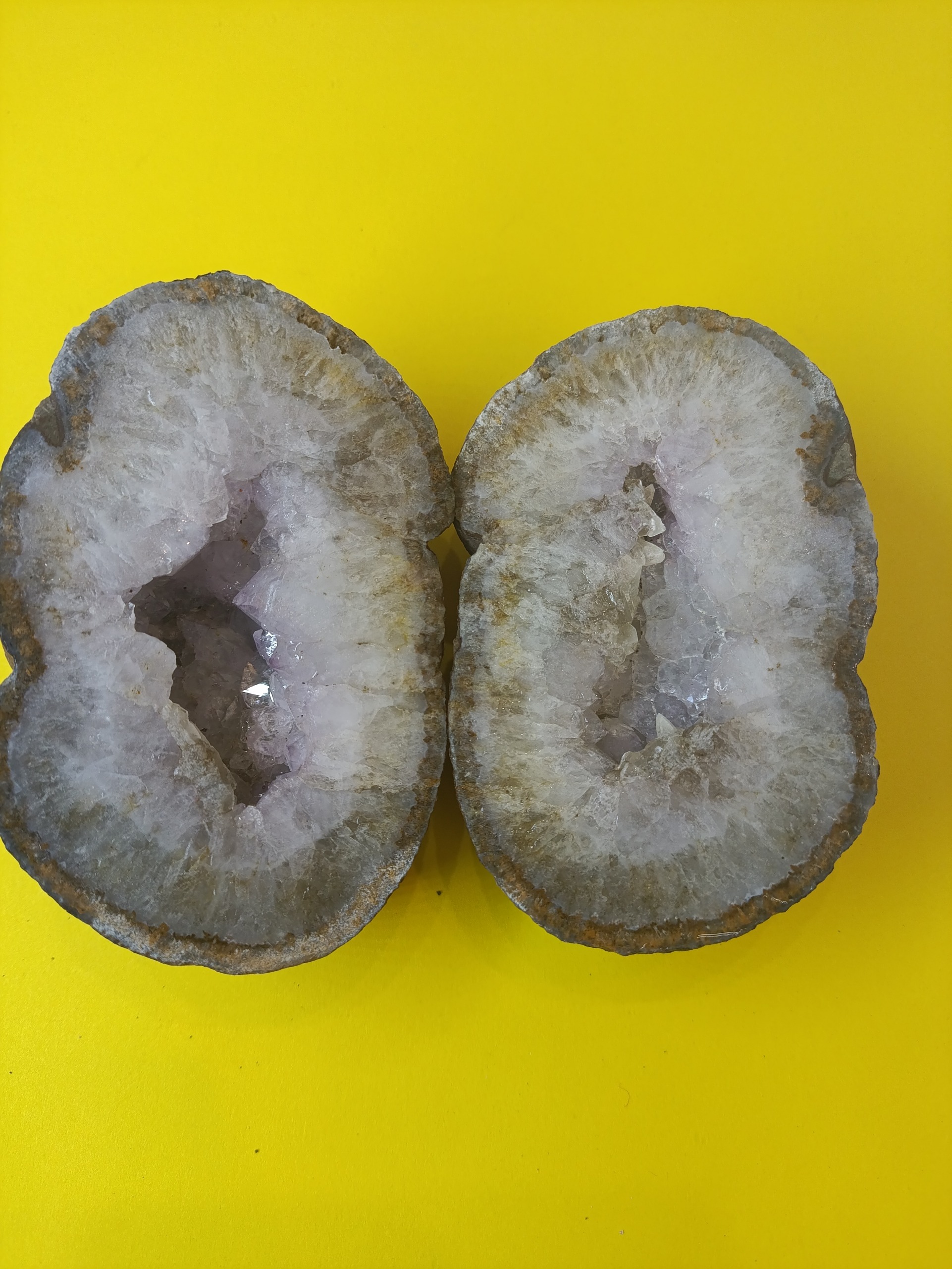 توپی بزرگ آمیتیست