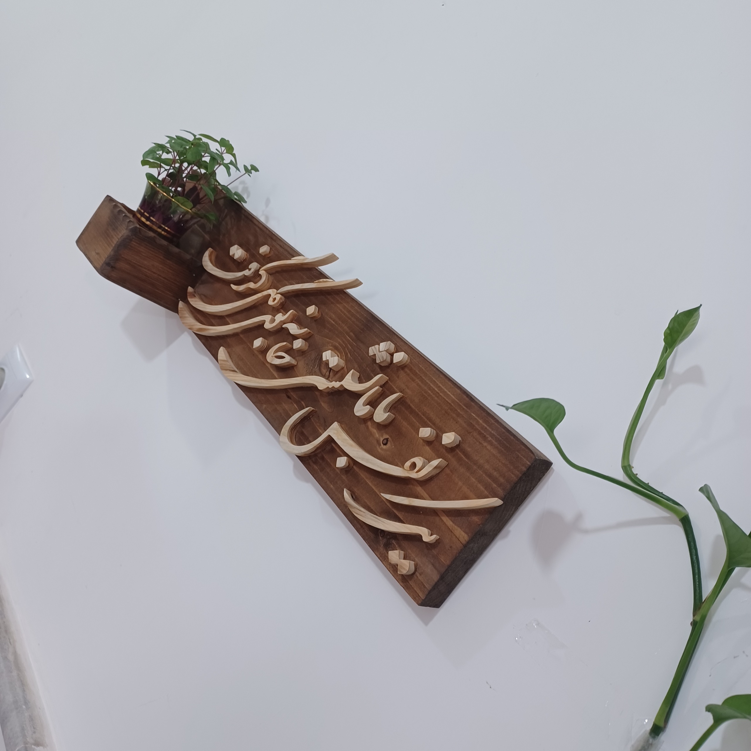 شلف چوبی دستساز صنایع دستی بیاتانی