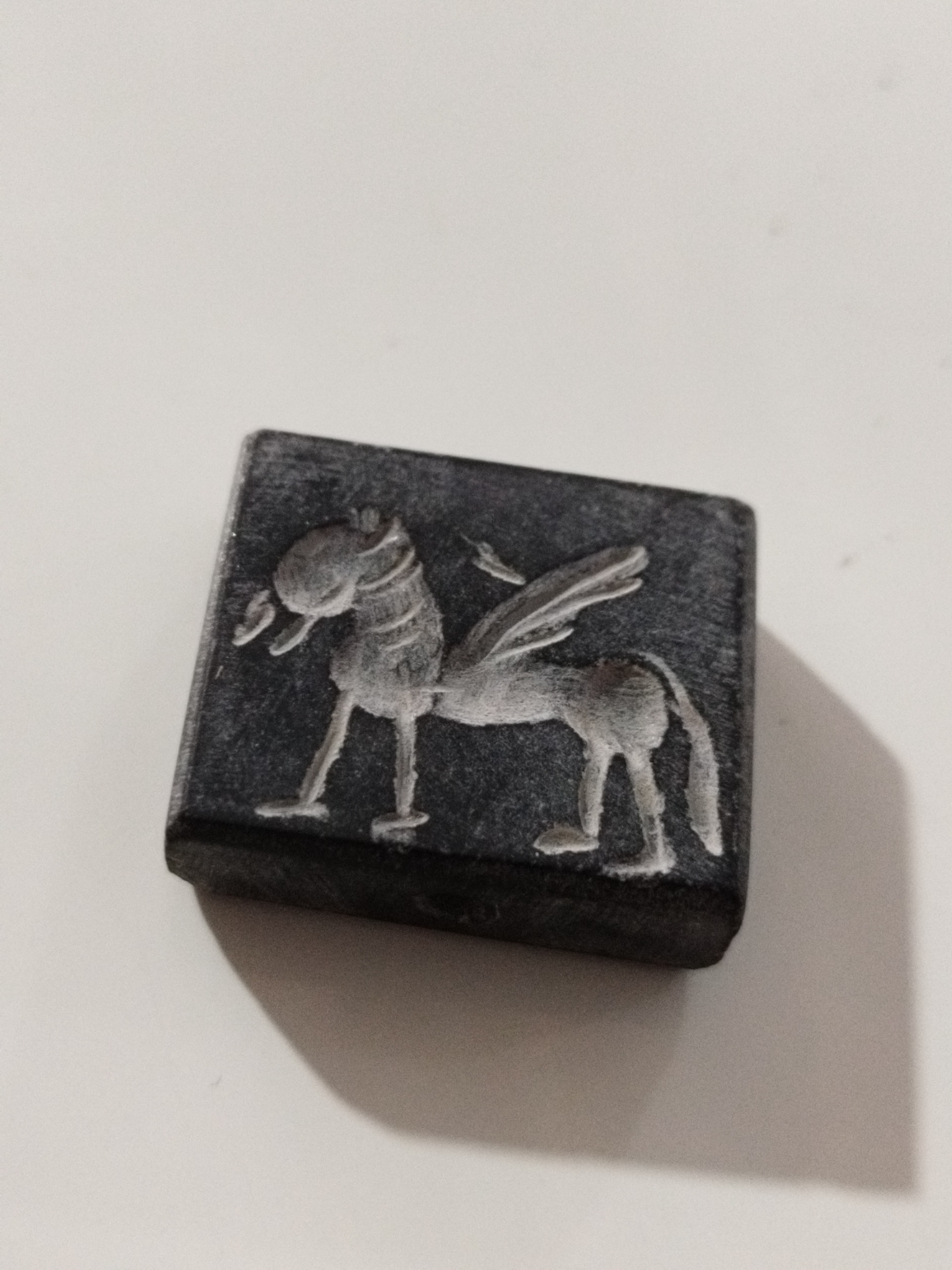 مهر یشم قدیمی 2طرف تصویر