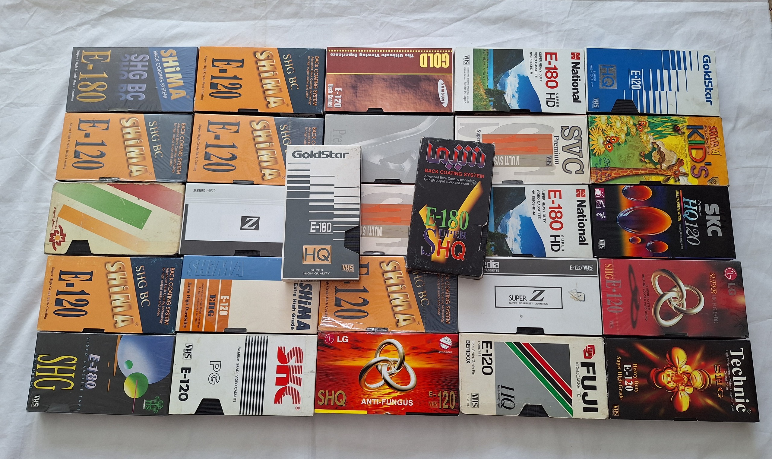 27 حلقه VHS سینمای ایران قدیم