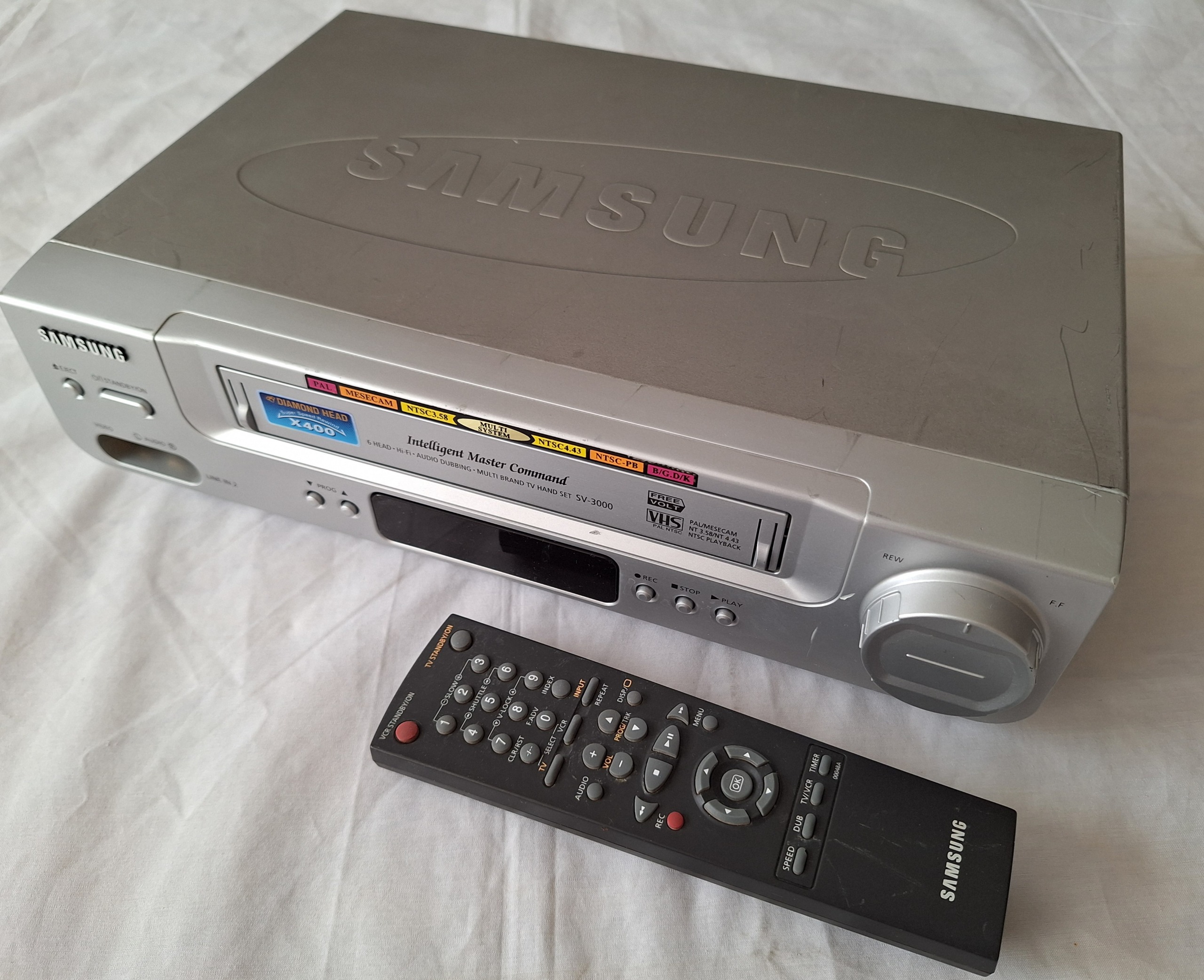ضبط و پخش حرفه ای های فای سامسونگ SV 3000