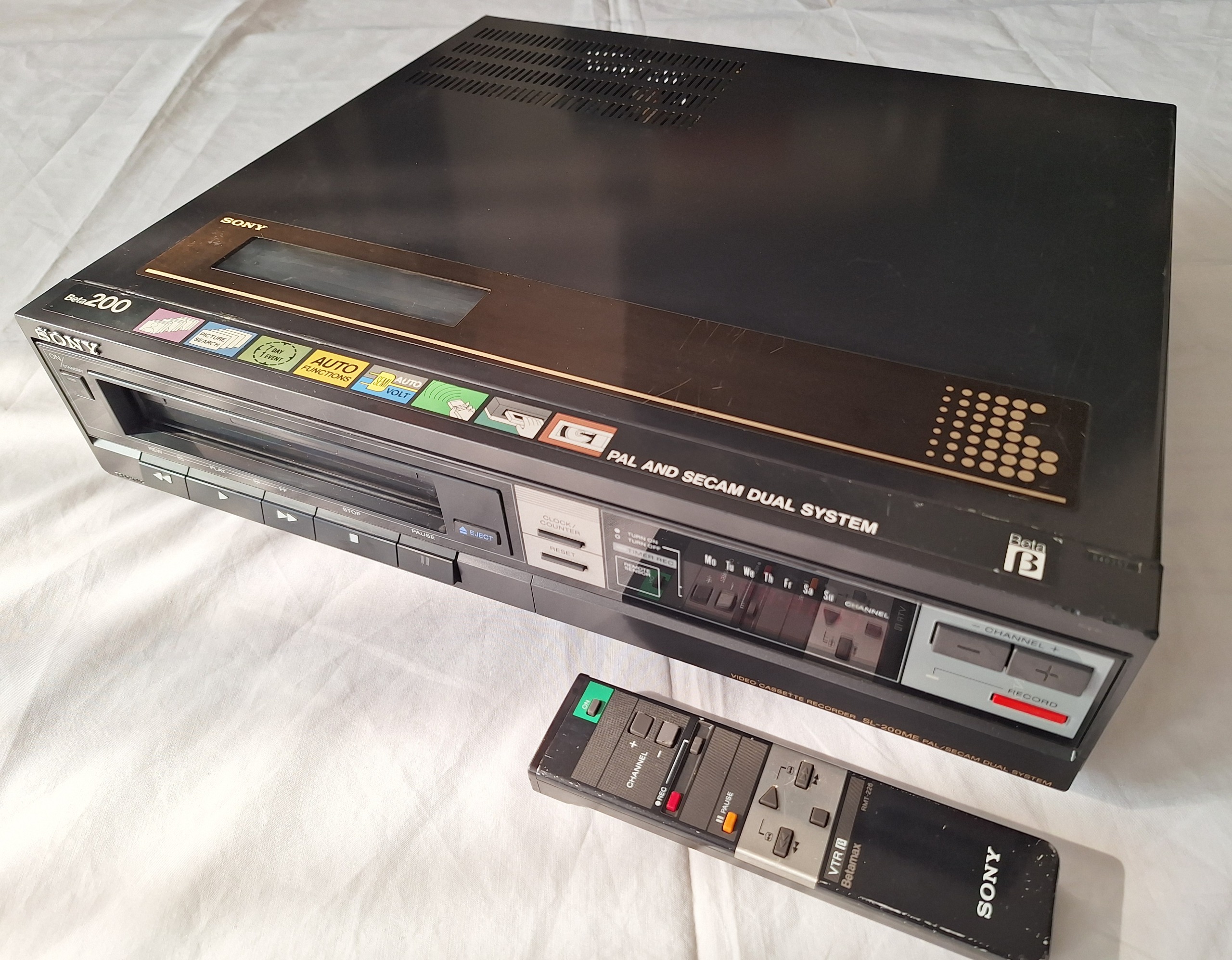 ویدیو Betamax سونی مدل بتا200 با کنترل
