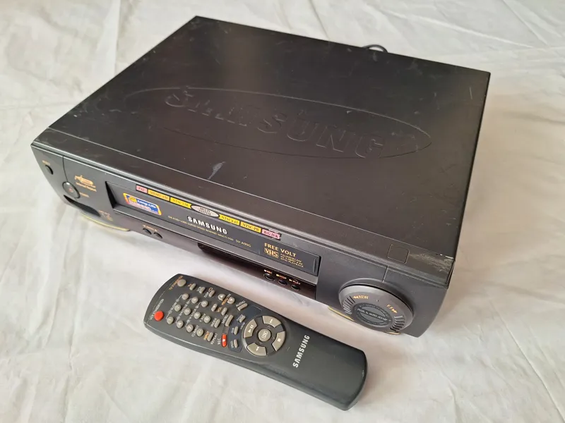 ویدیو سامسونگ SV-A90G با کنترل