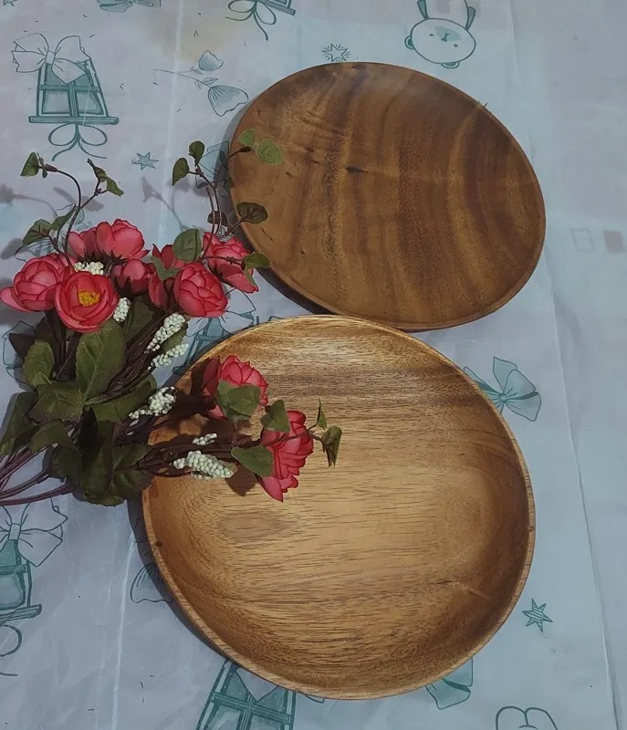 بشقاب چوبی تک