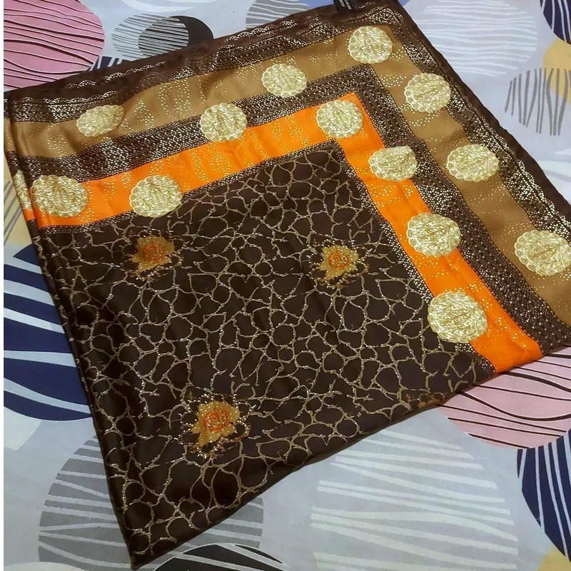 روسری ابریشم دور دست دوز شیک